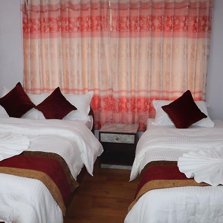 Om Tara Guest House Pvt Ltd Kathmandu Bagian luar foto