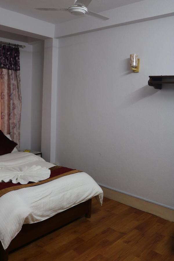 Om Tara Guest House Pvt Ltd Kathmandu Bagian luar foto