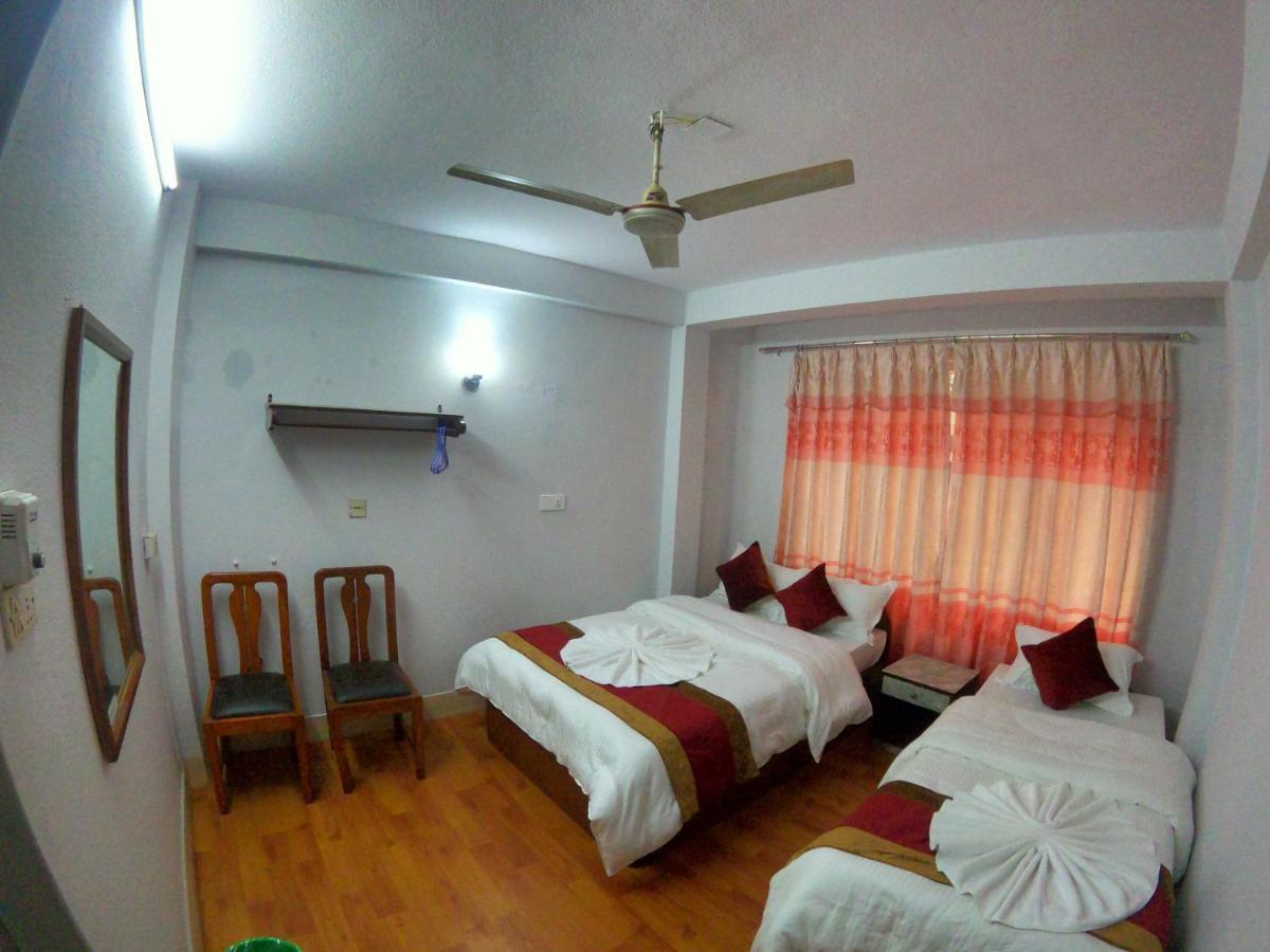 Om Tara Guest House Pvt Ltd Kathmandu Bagian luar foto