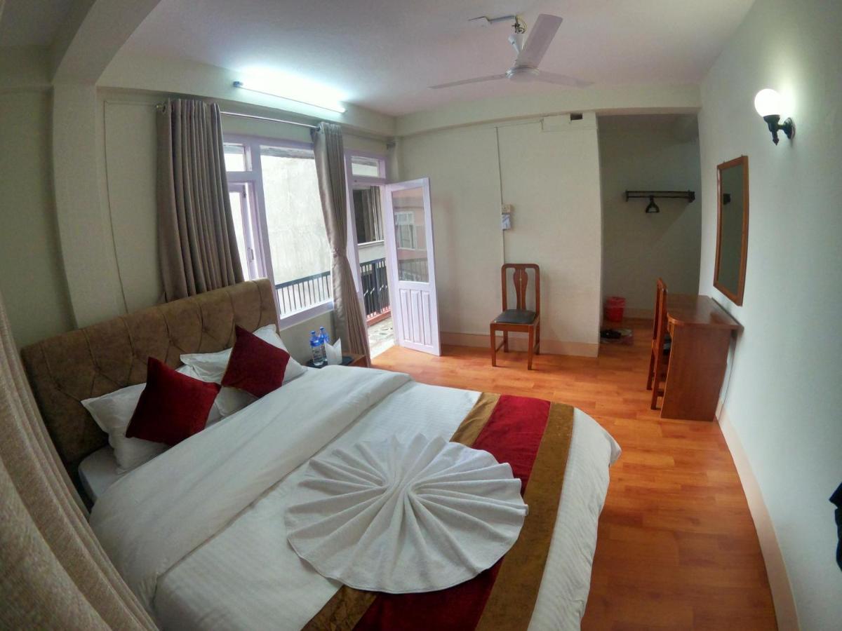 Om Tara Guest House Pvt Ltd Kathmandu Bagian luar foto