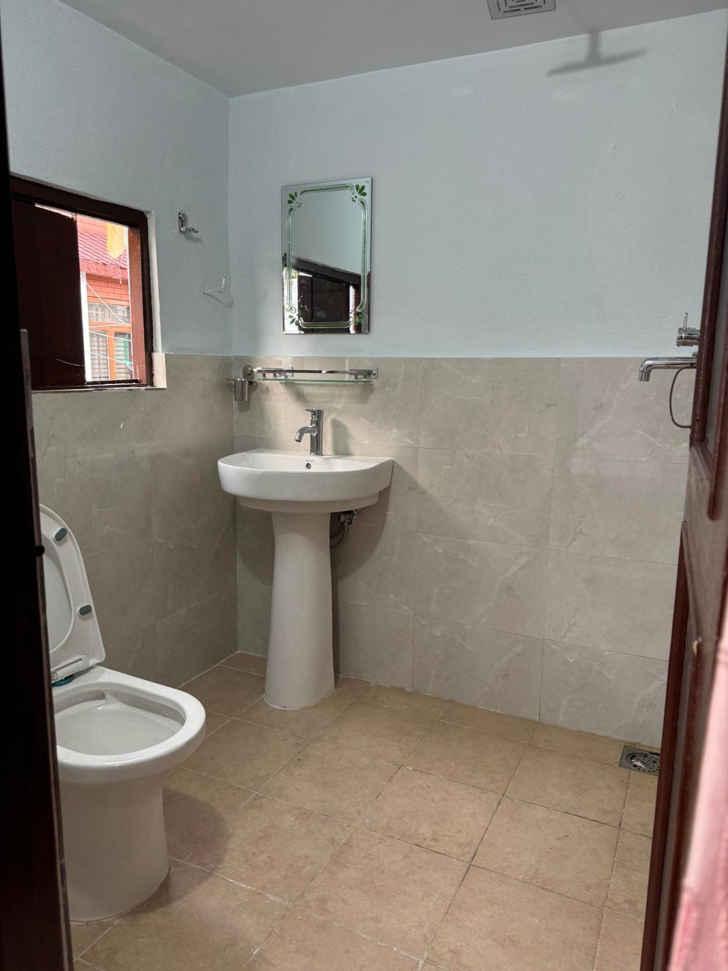 Om Tara Guest House Pvt Ltd Kathmandu Bagian luar foto