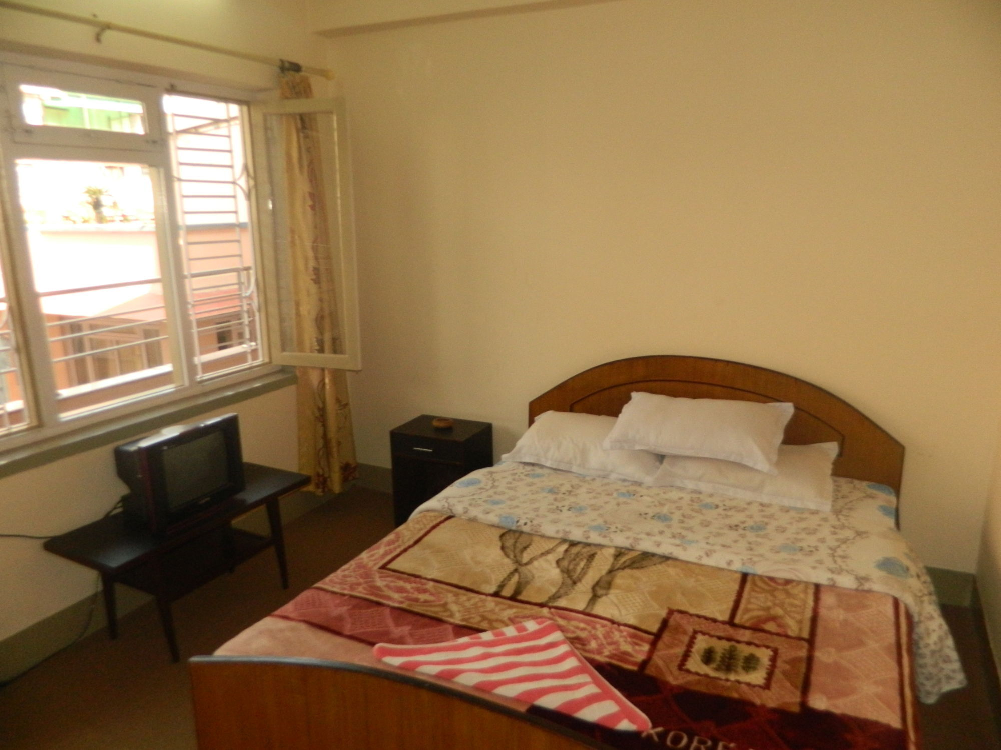 Om Tara Guest House Pvt Ltd Kathmandu Bagian luar foto