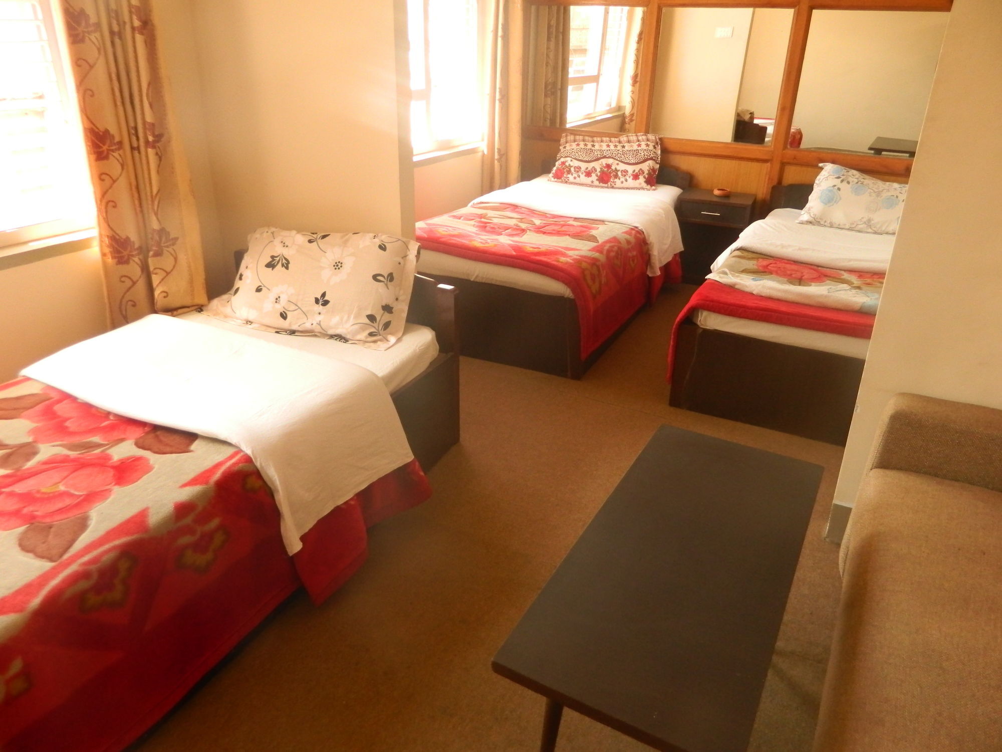 Om Tara Guest House Pvt Ltd Kathmandu Bagian luar foto