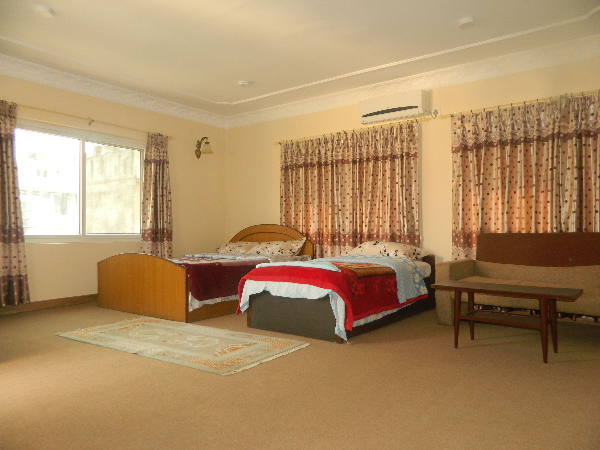 Om Tara Guest House Pvt Ltd Kathmandu Bagian luar foto