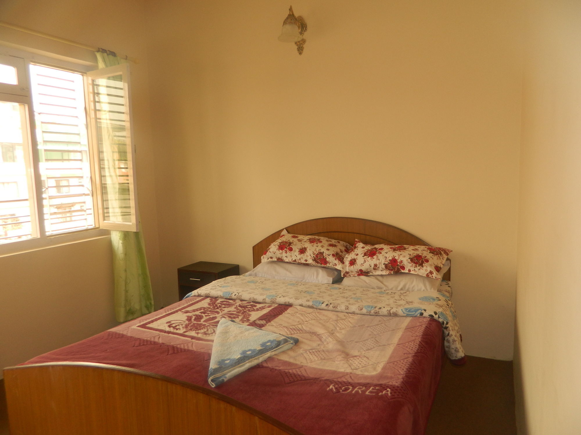 Om Tara Guest House Pvt Ltd Kathmandu Bagian luar foto