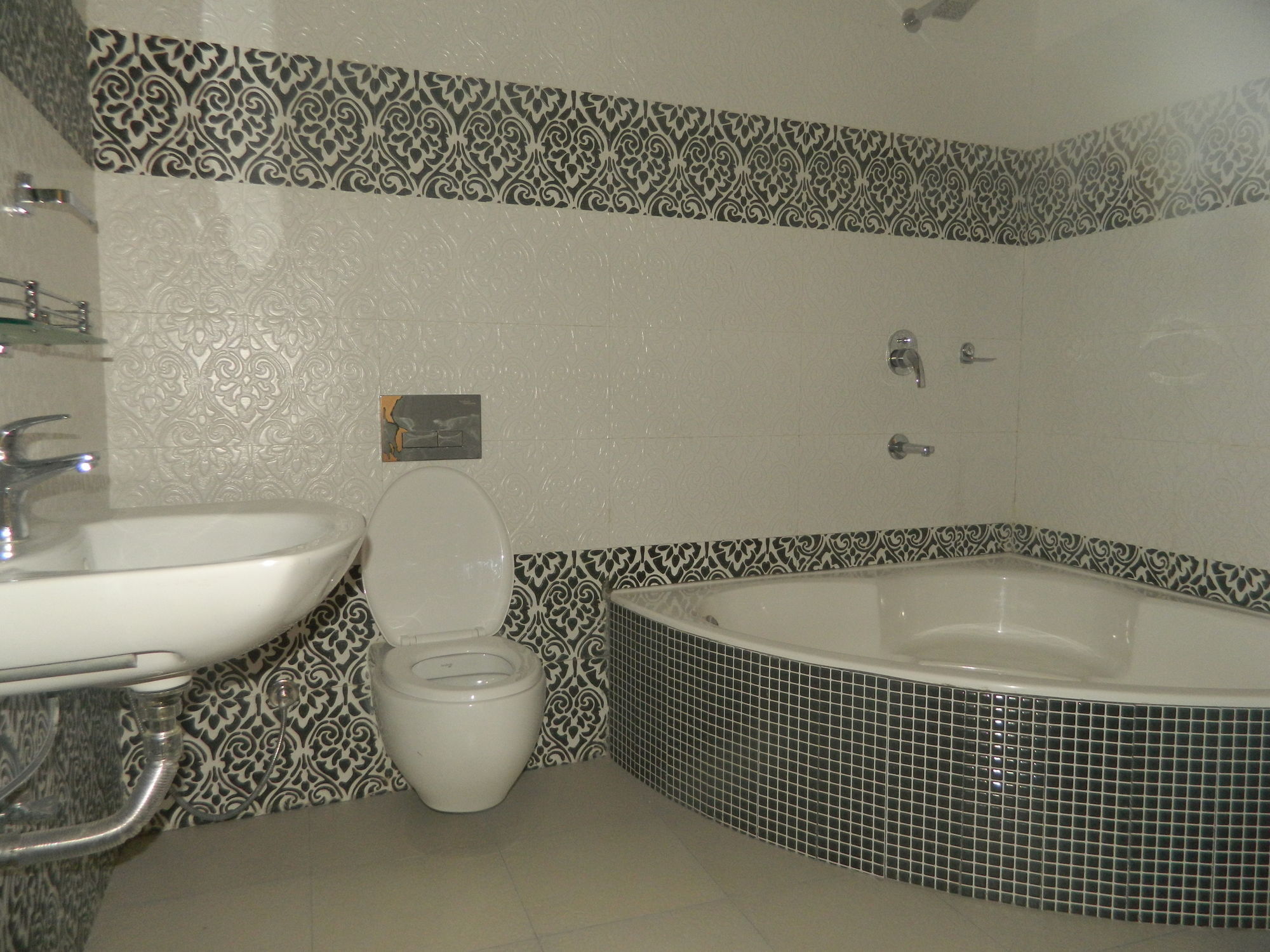 Om Tara Guest House Pvt Ltd Kathmandu Bagian luar foto